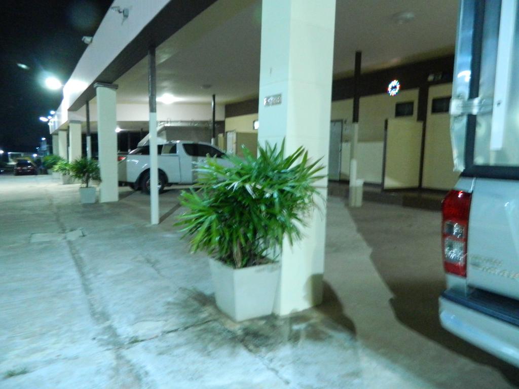 Garden Place بيتشابون المظهر الخارجي الصورة